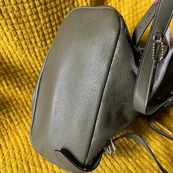 Coach green pennie drawstring backpack - Picture 7 of 7